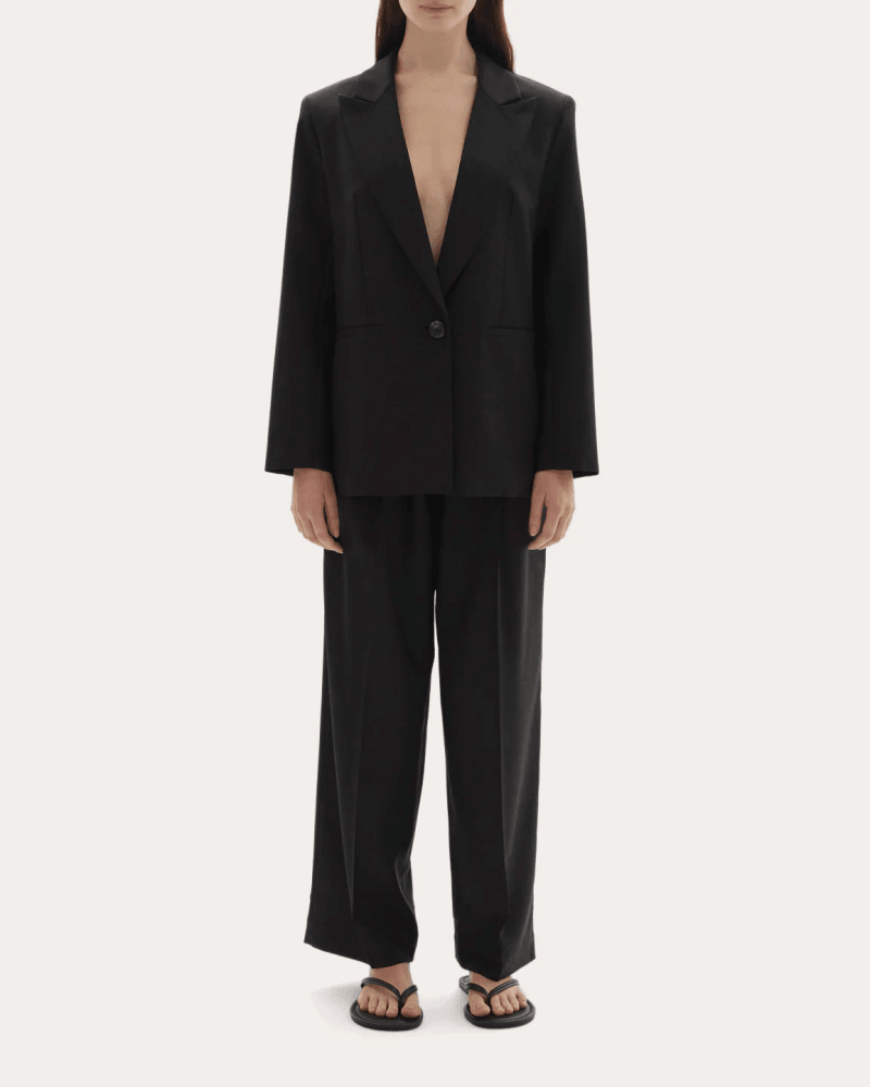 JOAEN Women's Ila Wool Peaked Lapel Blazer in Black Wool/Viscose