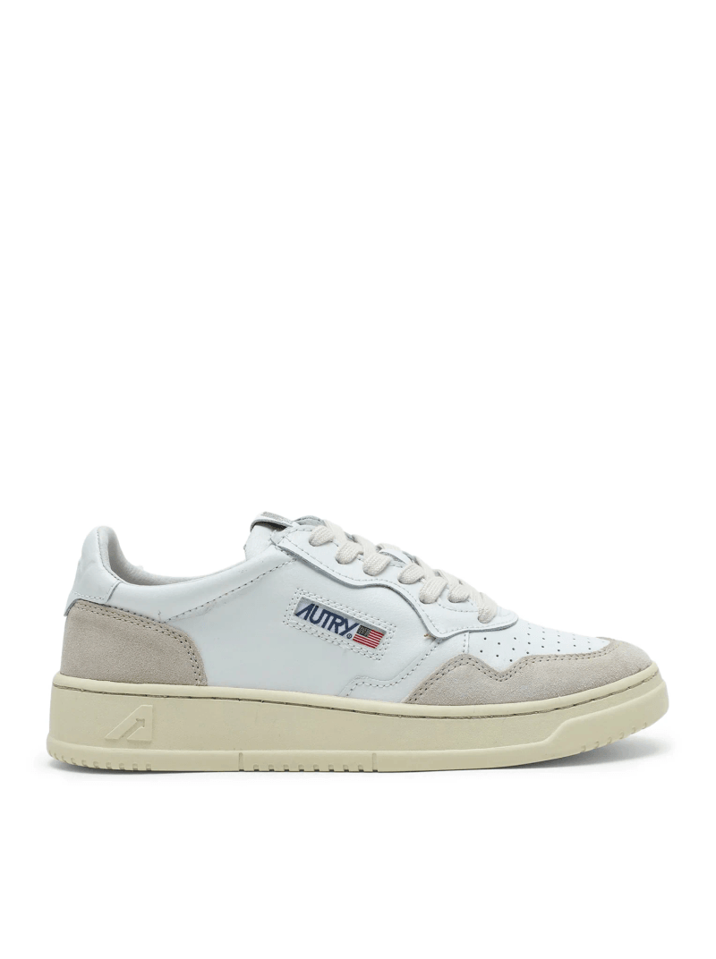 MEDALIST LOW SNEAKERS IN WHITE LEATHER AND BEIGE SUEDE - Autry - Woman