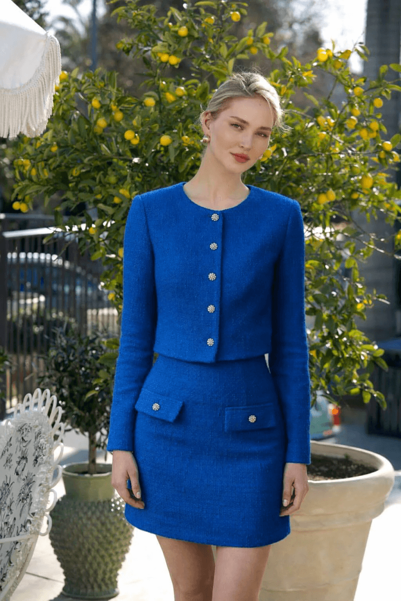 Gaâla Paris Ensemble Deux Pièces Boutonné à Manches Longues Harmony Bleu Fabriquées à Partir de Coton Recyclé Respirant Idéal Pour les Occasions Formelles