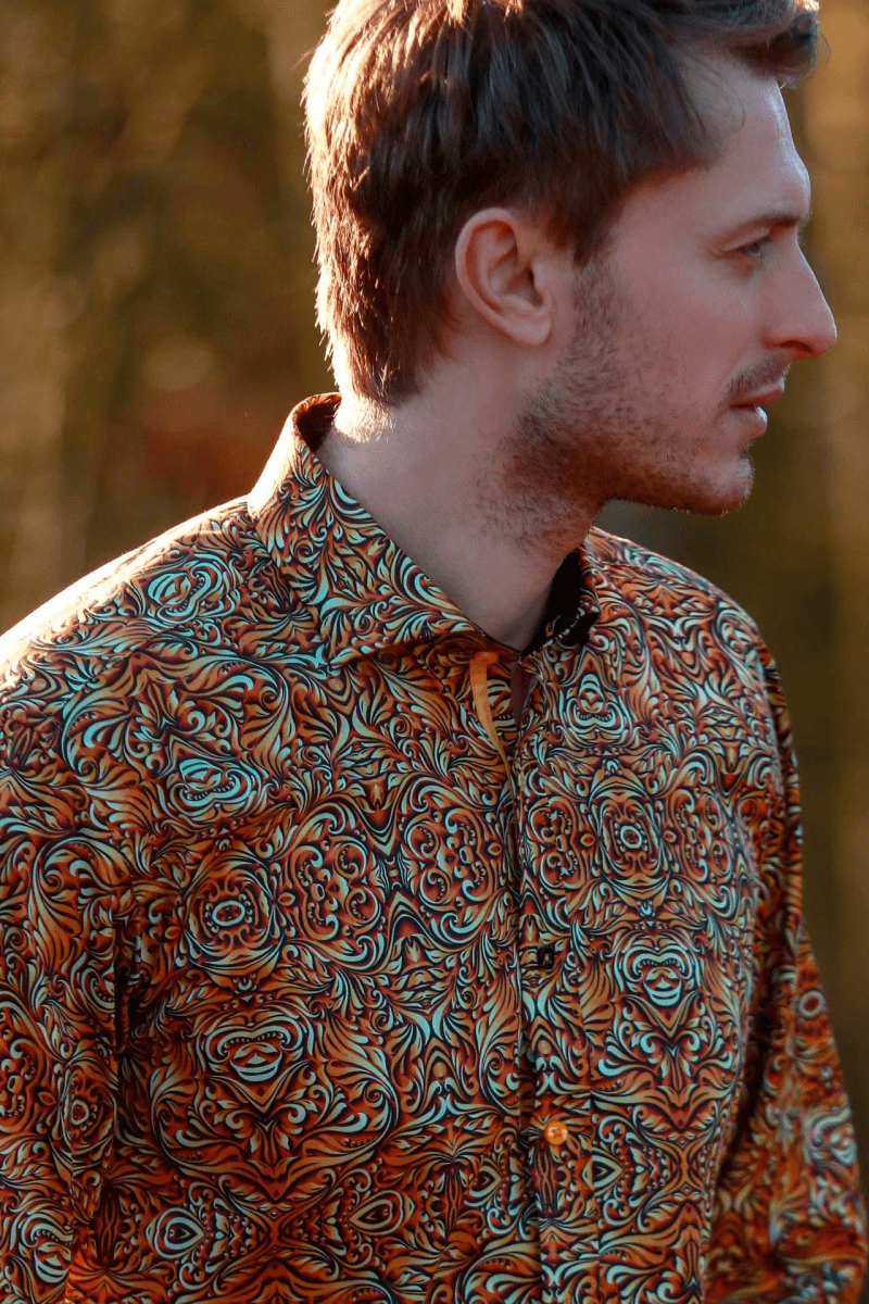 WAVY ORNAMENTS PRINT SHIRT